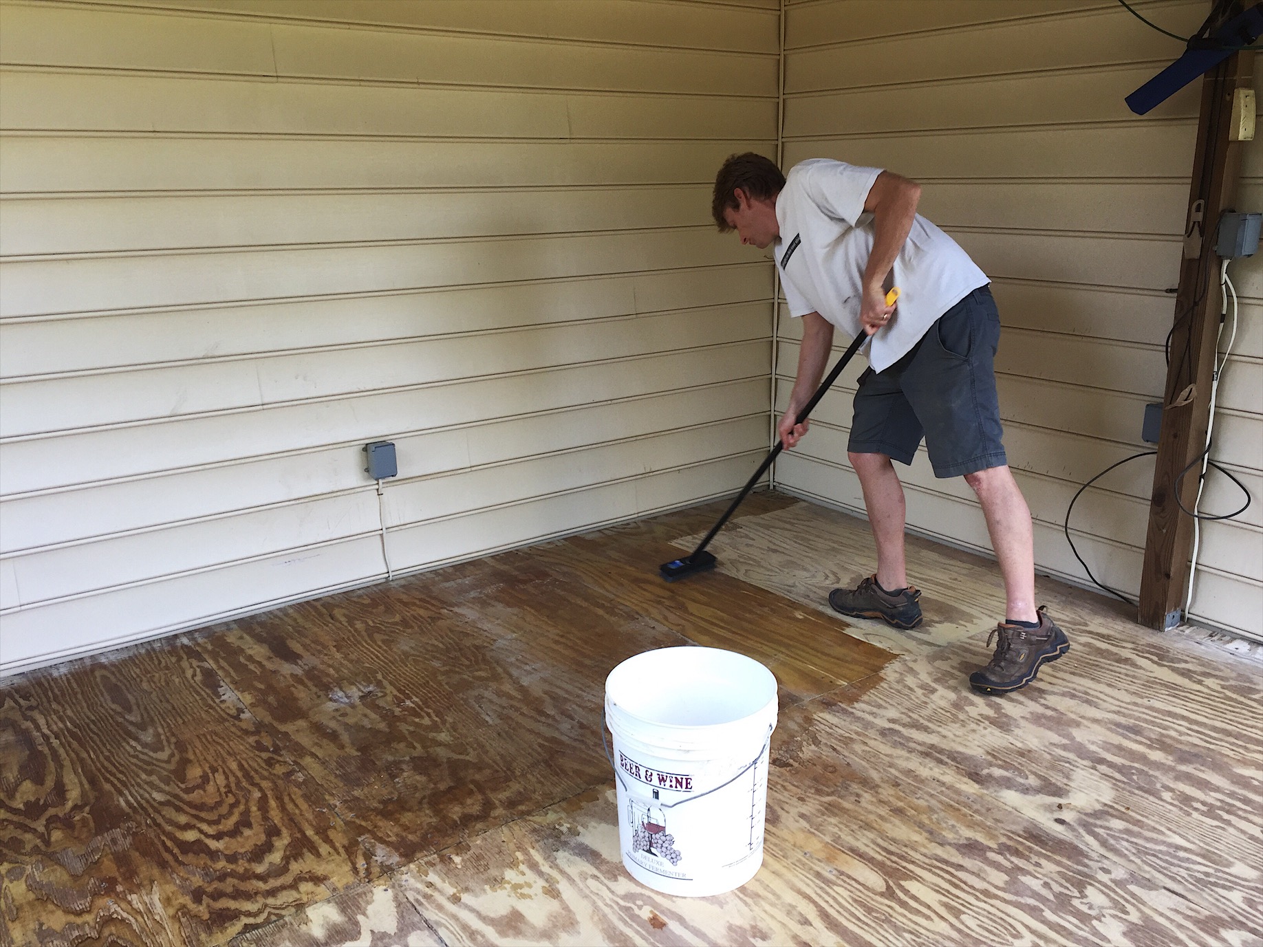 cleaning plywood floors